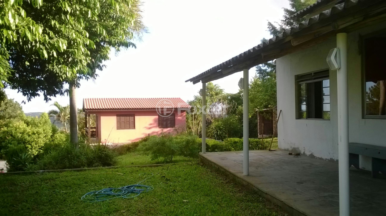 Sítio à venda com 2 quartos, 1800m² - Foto 2