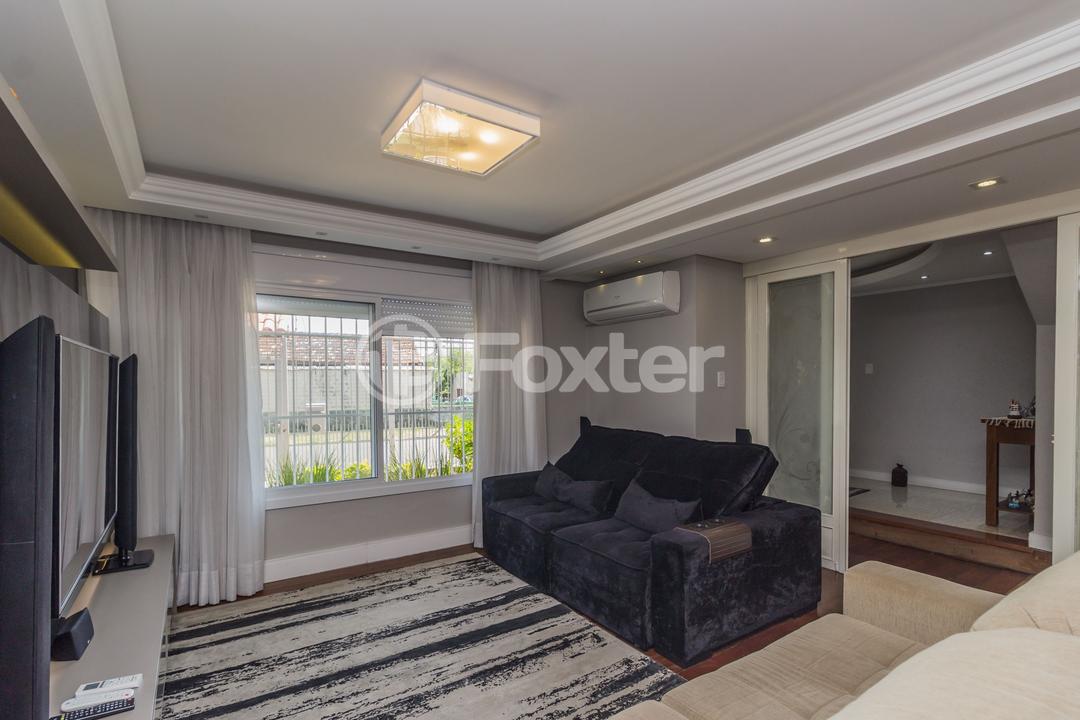 Casa à venda com 4 quartos, 230m² - Foto 2