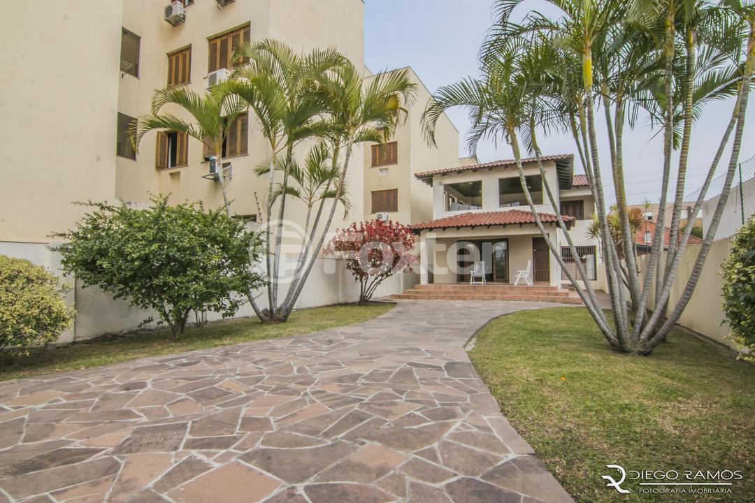 Casa à venda com 4 quartos, 448m² - Foto 1