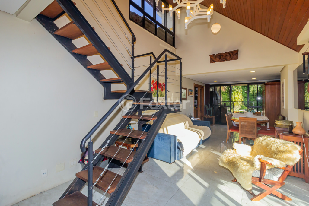 Cobertura à venda com 3 quartos, 301m² - Foto 1