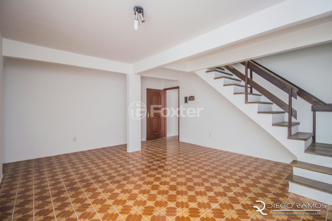 Casa à venda com 3 quartos, 440m² - Foto 3