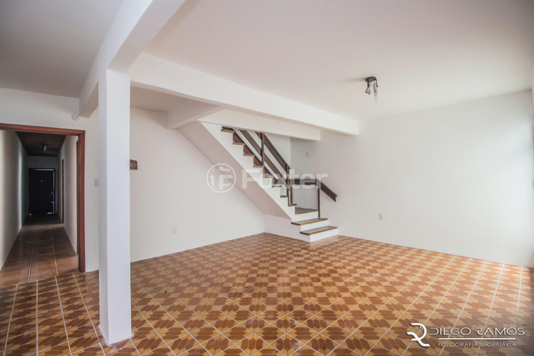 Casa à venda com 3 quartos, 440m² - Foto 4