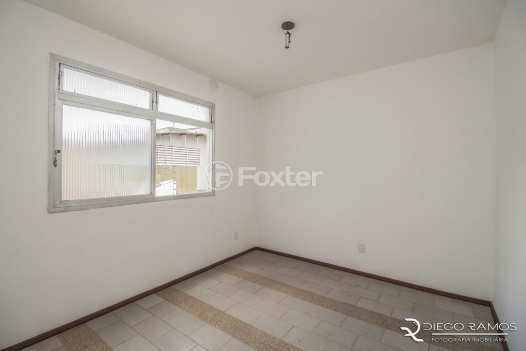 Casa à venda com 3 quartos, 440m² - Foto 9