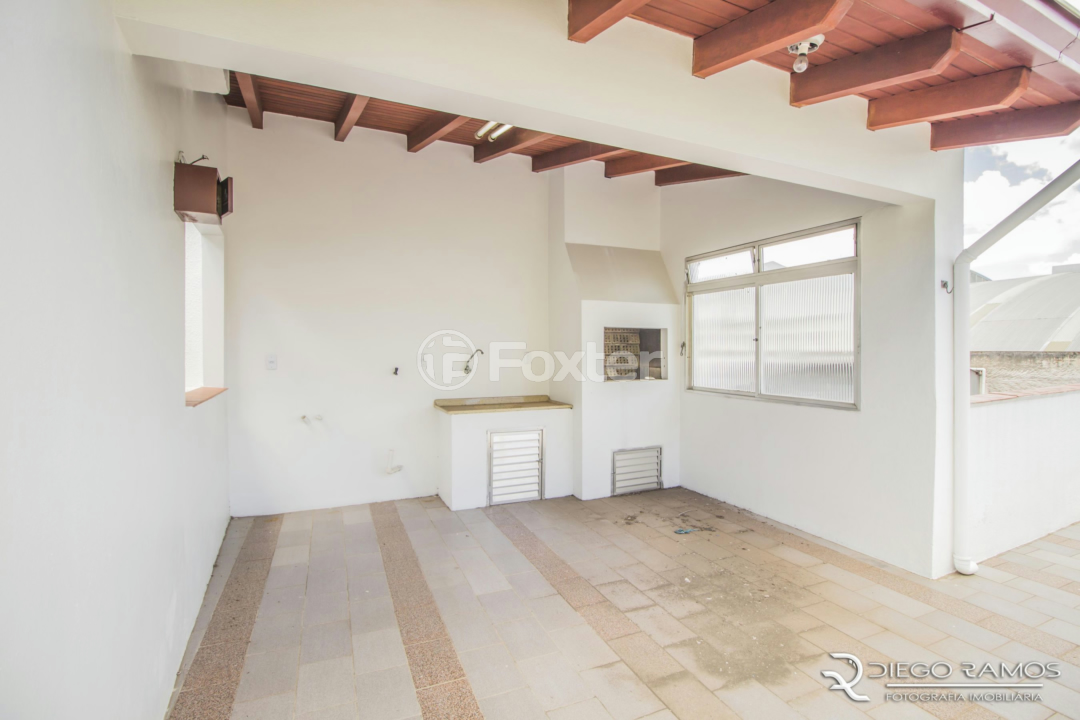 Casa à venda com 3 quartos, 440m² - Foto 27