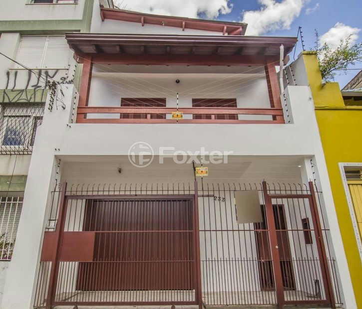 Casa à venda com 3 quartos, 440m² - Foto 1