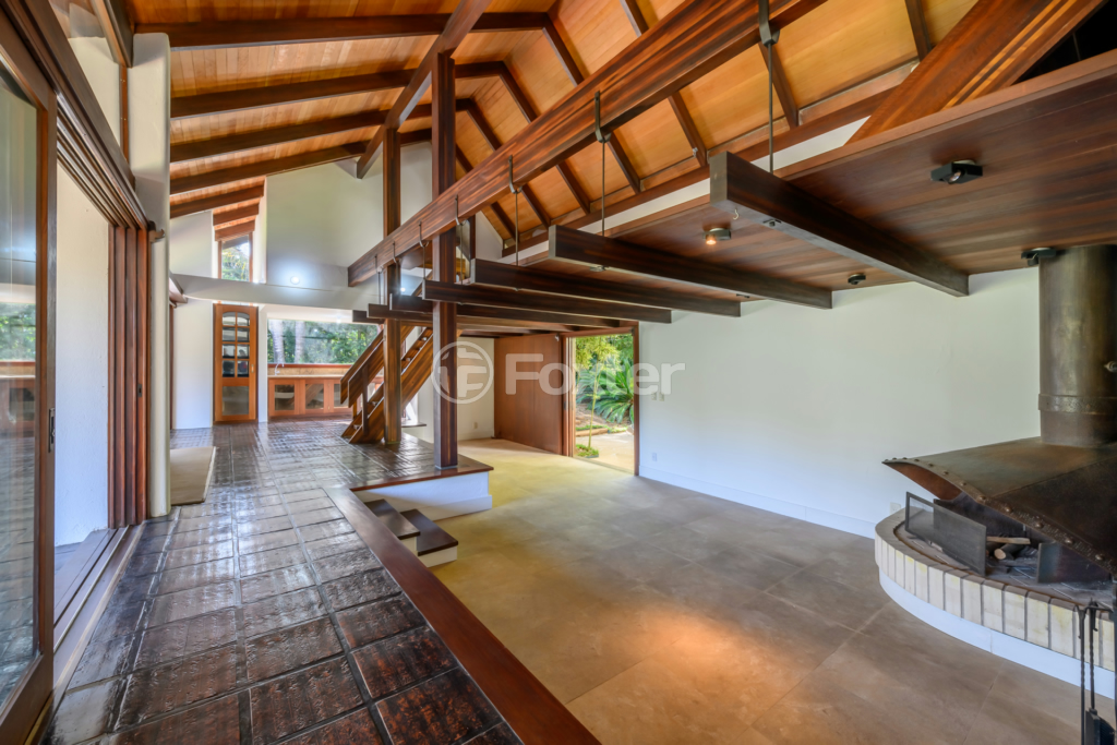Casa de Condomínio à venda com 4 quartos, 600m² - Foto 4