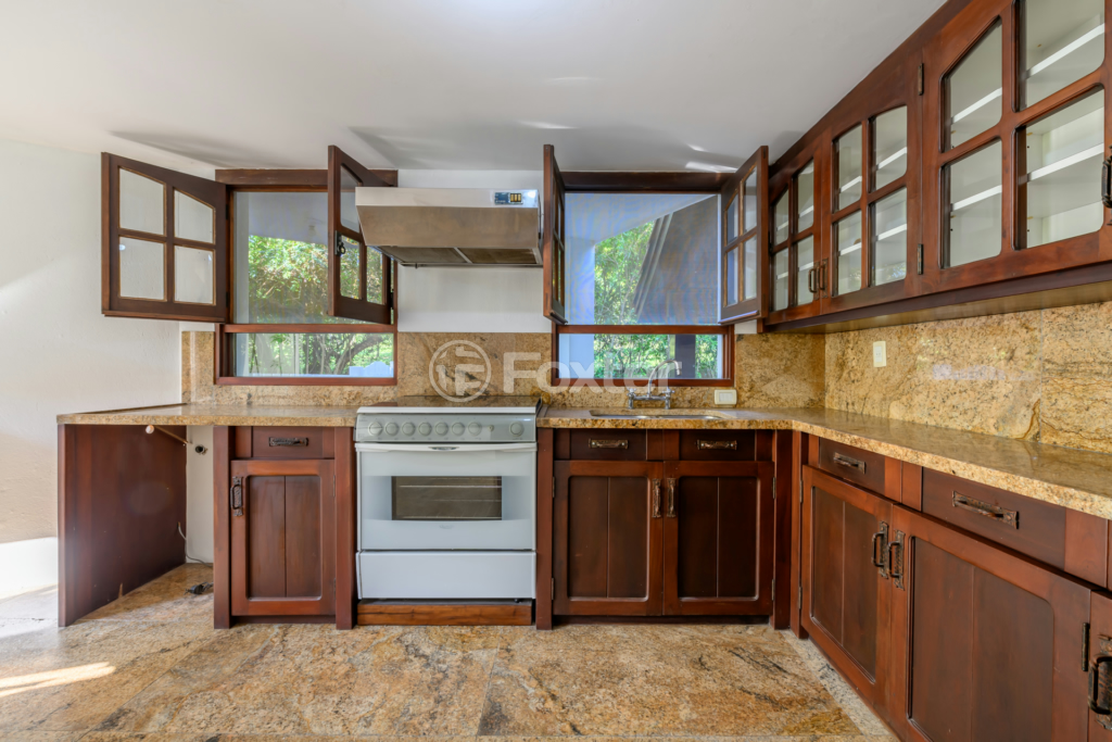 Casa de Condomínio à venda com 4 quartos, 600m² - Foto 20