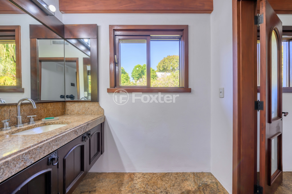 Casa de Condomínio à venda com 4 quartos, 600m² - Foto 26