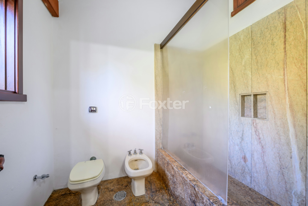 Casa de Condomínio à venda com 4 quartos, 600m² - Foto 27