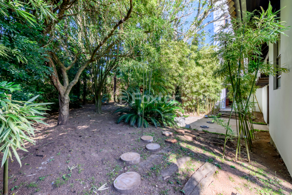 Casa de Condomínio à venda com 4 quartos, 600m² - Foto 59