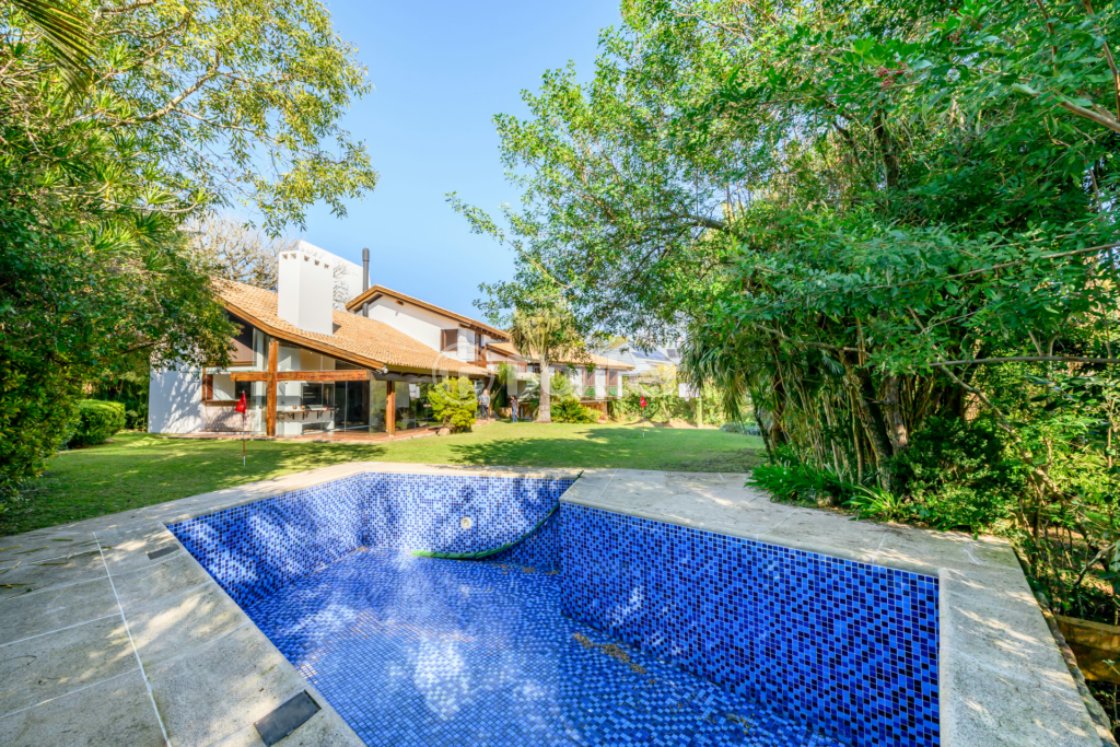 Casa de Condomínio à venda com 4 quartos, 600m² - Foto 11