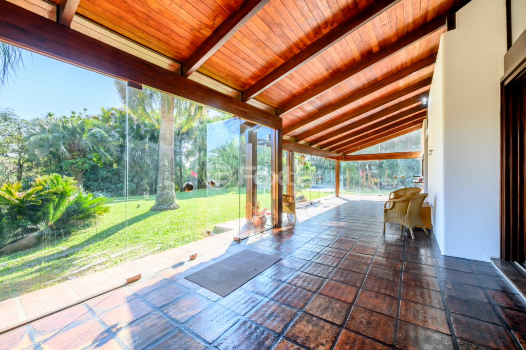 Casa de Condomínio à venda com 4 quartos, 600m² - Foto 6