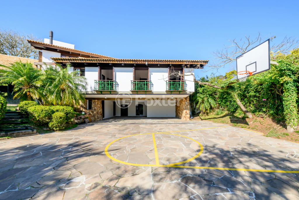 Casa de Condomínio à venda com 4 quartos, 600m² - Foto 1