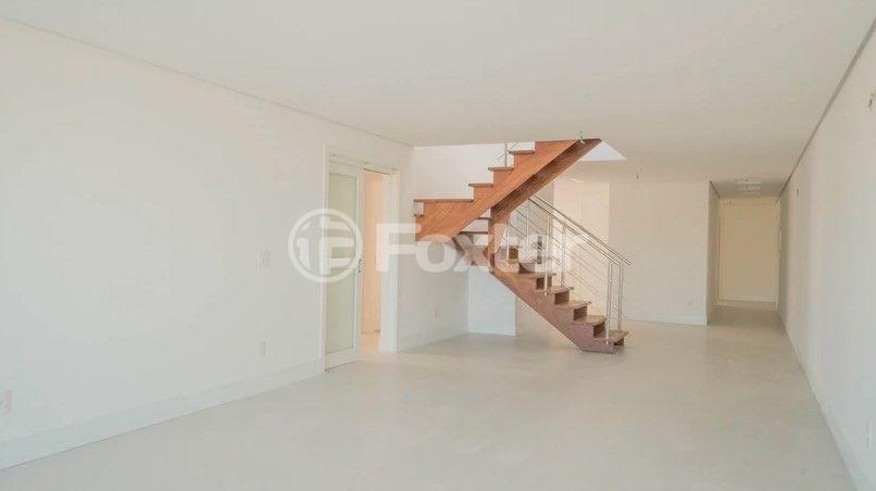 Cobertura à venda com 5 quartos, 260m² - Foto 2