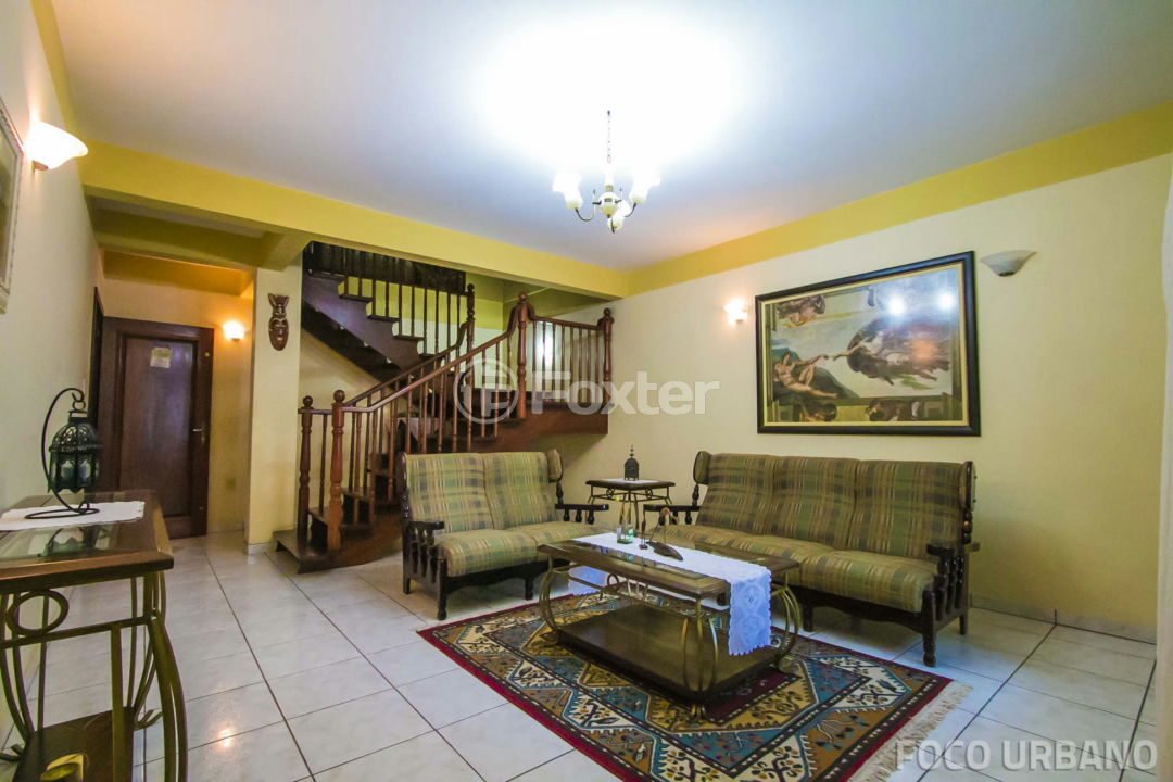 Casa à venda com 4 quartos, 365m² - Foto 2
