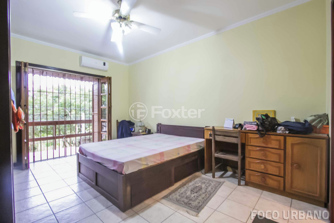 Casa à venda com 3 quartos, 266m² - Foto 7