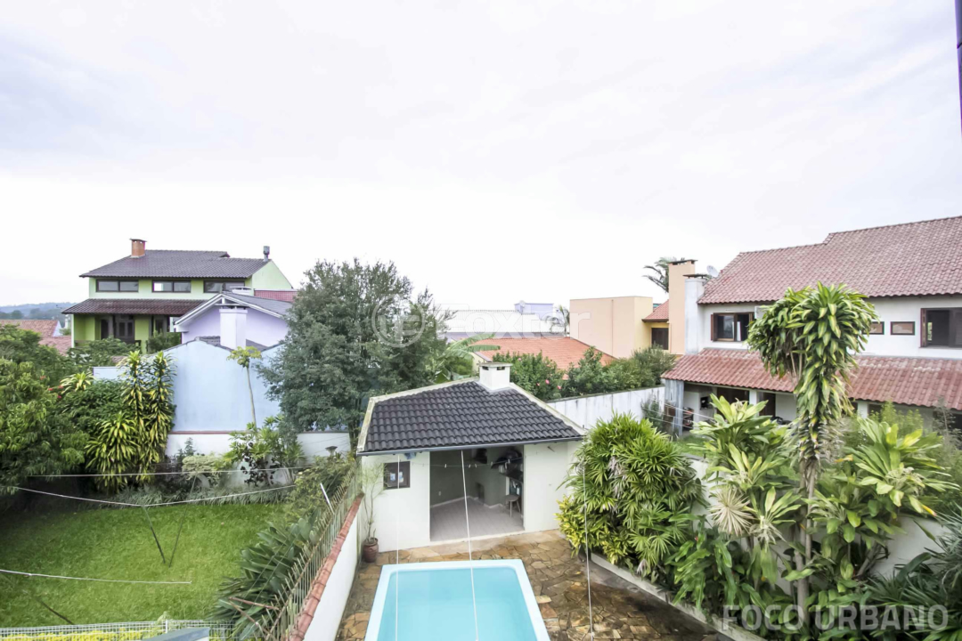 Casa à venda com 3 quartos, 266m² - Foto 13