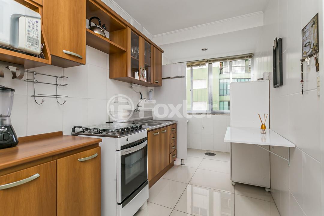 Apartamento à venda com 2 quartos, 63m² - Foto 17