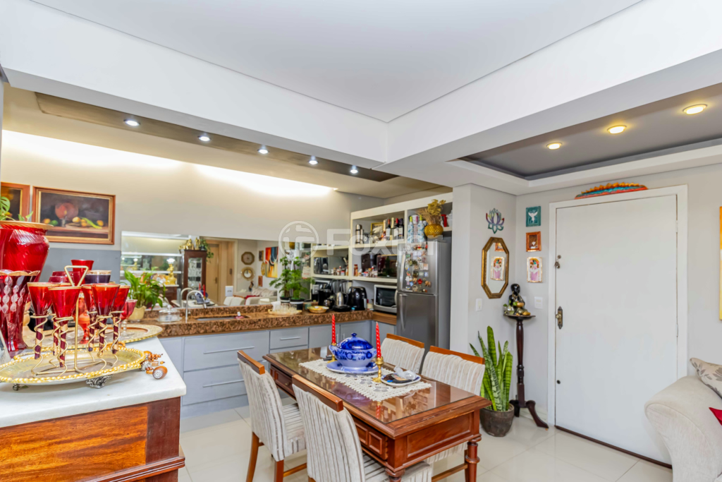 Apartamento à venda com 2 quartos, 64m² - Foto 4