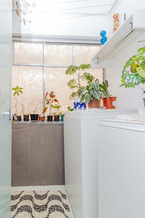Apartamento à venda com 2 quartos, 64m² - Foto 9