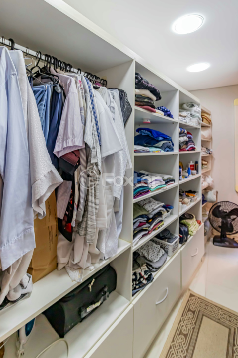 Apartamento à venda com 2 quartos, 64m² - Foto 23