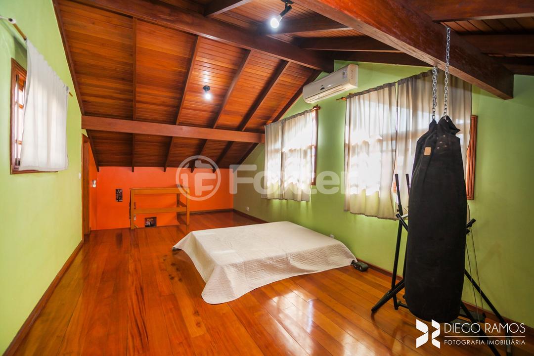 Casa à venda com 4 quartos, 300m² - Foto 9