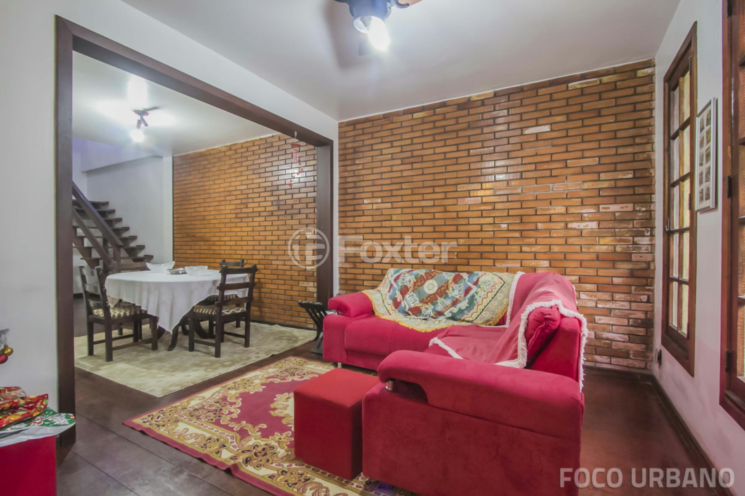 Casa à venda com 6 quartos, 300m² - Foto 4