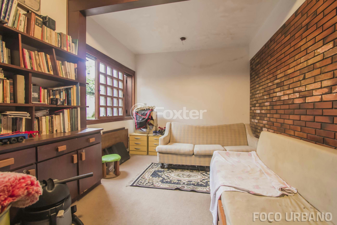 Casa à venda com 6 quartos, 300m² - Foto 7