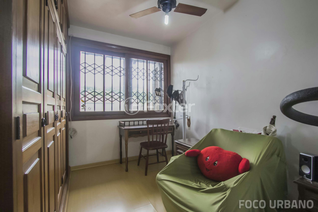 Casa à venda com 6 quartos, 300m² - Foto 12
