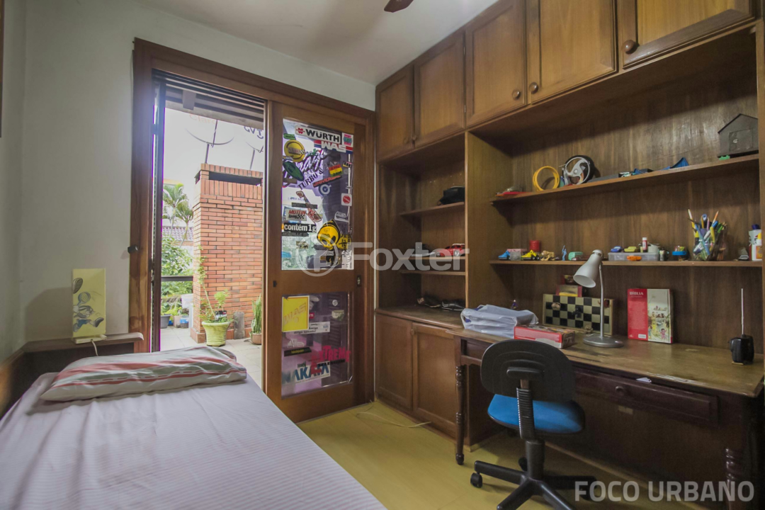 Casa à venda com 6 quartos, 300m² - Foto 14