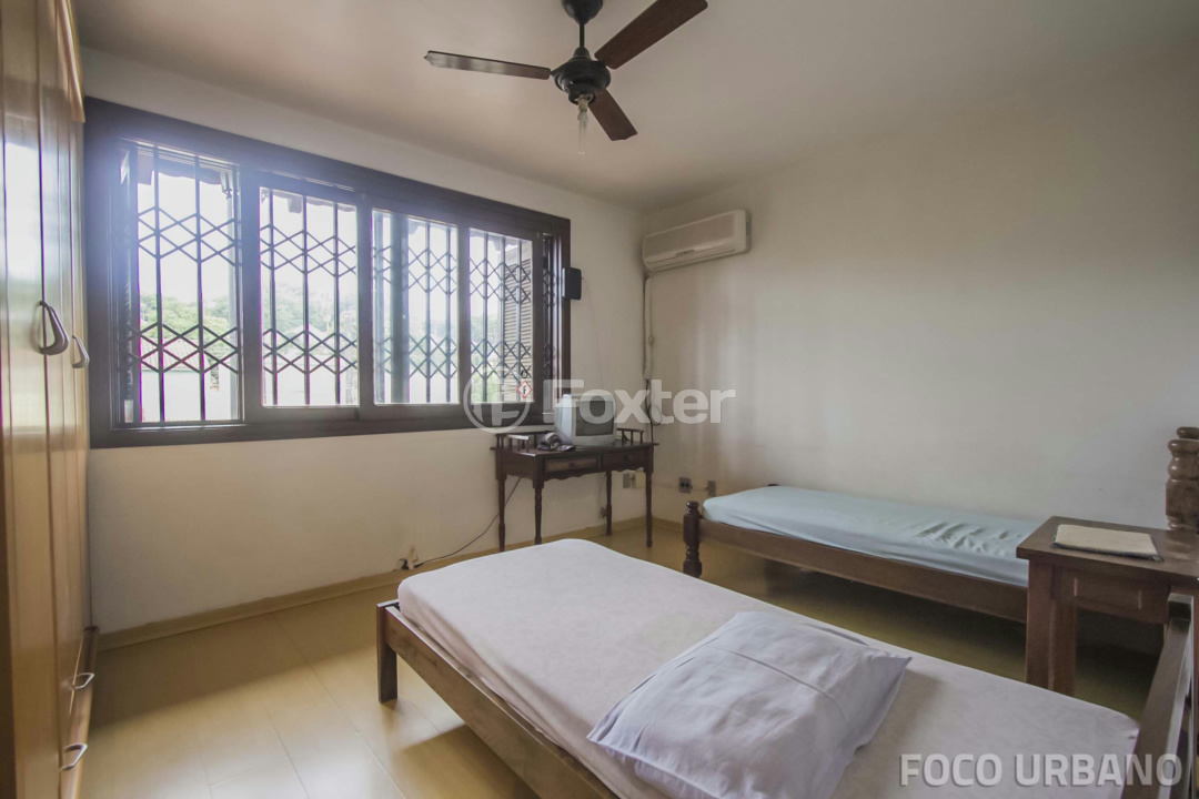 Casa à venda com 6 quartos, 300m² - Foto 15