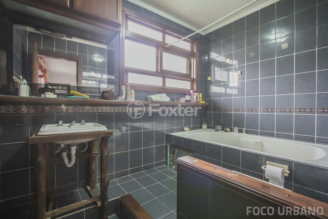 Casa à venda com 6 quartos, 300m² - Foto 20