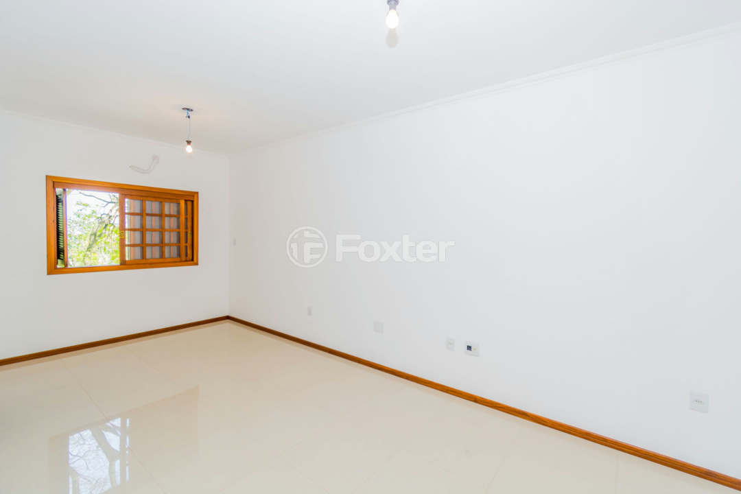 Casa à venda com 3 quartos, 318m² - Foto 15