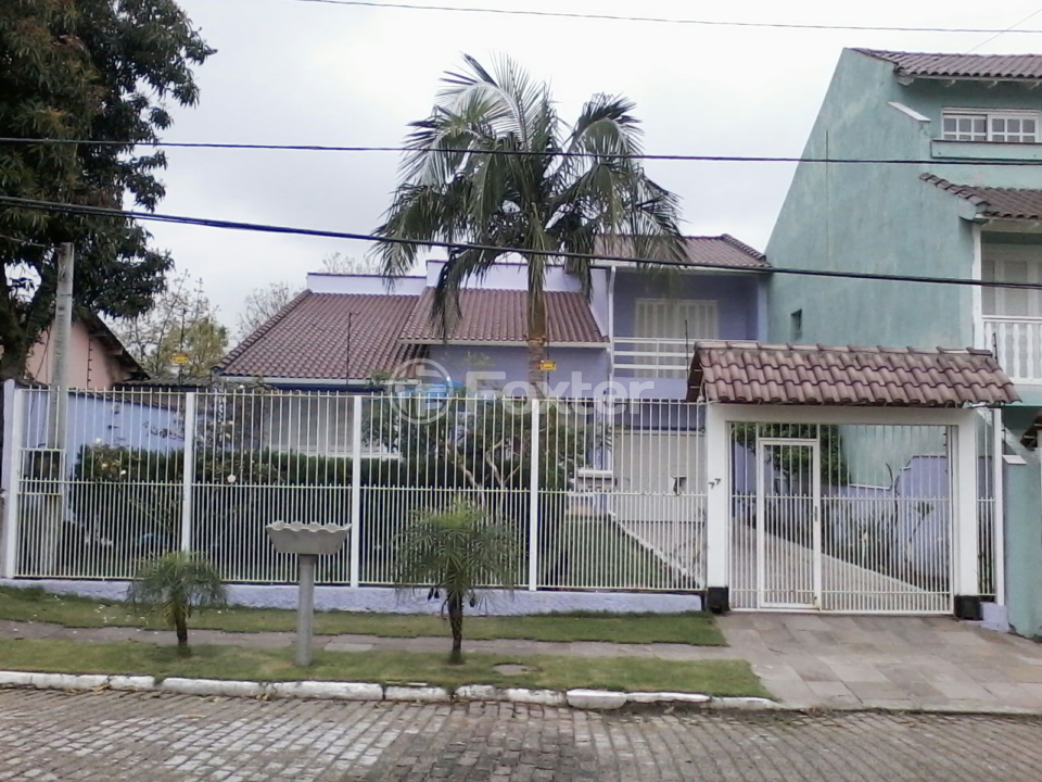 Casa à venda com 4 quartos, 283m² - Foto 2