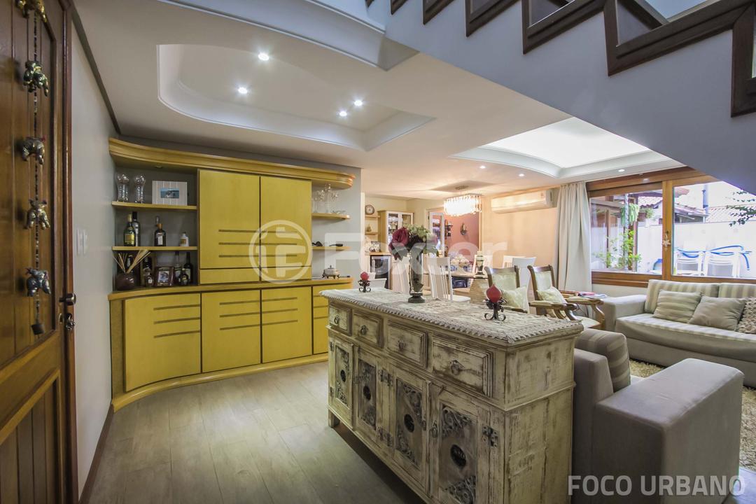 Casa de Condomínio à venda com 3 quartos, 233m² - Foto 2