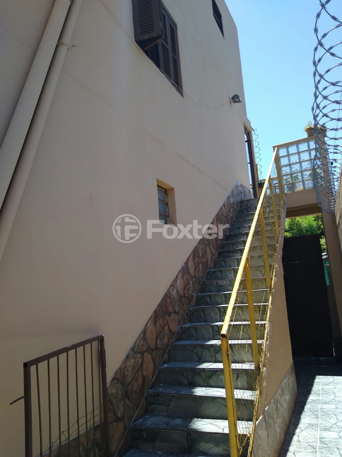 Casa à venda com 3 quartos, 210m² - Foto 4
