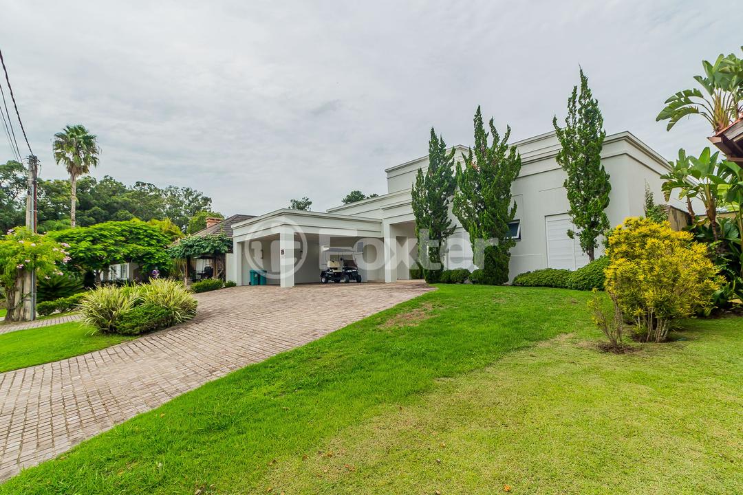 Casa de Condomínio à venda com 4 quartos, 550m² - Foto 1