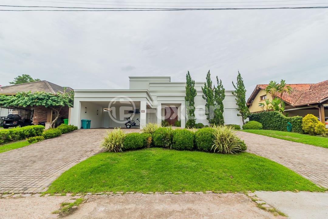 Casa de Condomínio à venda com 4 quartos, 550m² - Foto 2