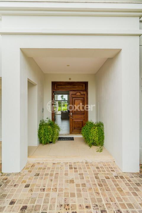 Casa de Condomínio à venda com 4 quartos, 550m² - Foto 6