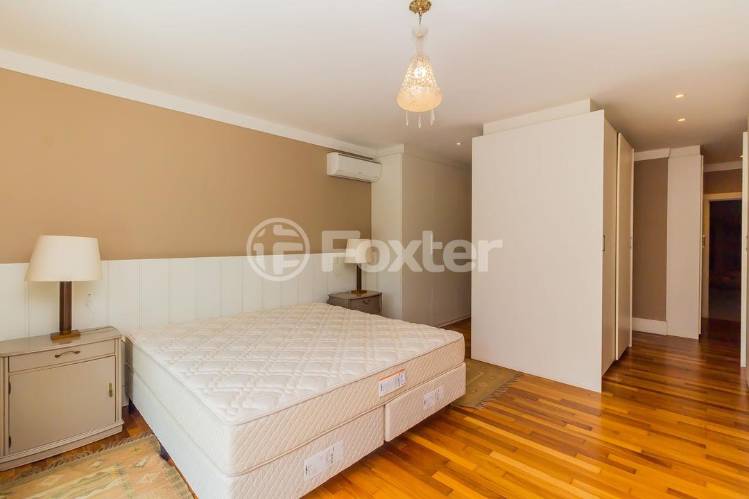 Casa de Condomínio à venda com 4 quartos, 550m² - Foto 40