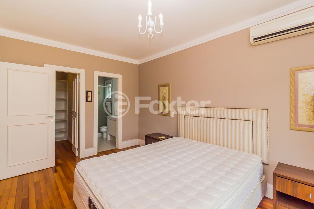 Casa de Condomínio à venda com 4 quartos, 550m² - Foto 53