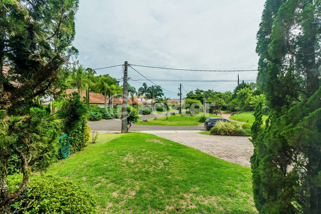 Casa de Condomínio à venda com 4 quartos, 550m² - Foto 57