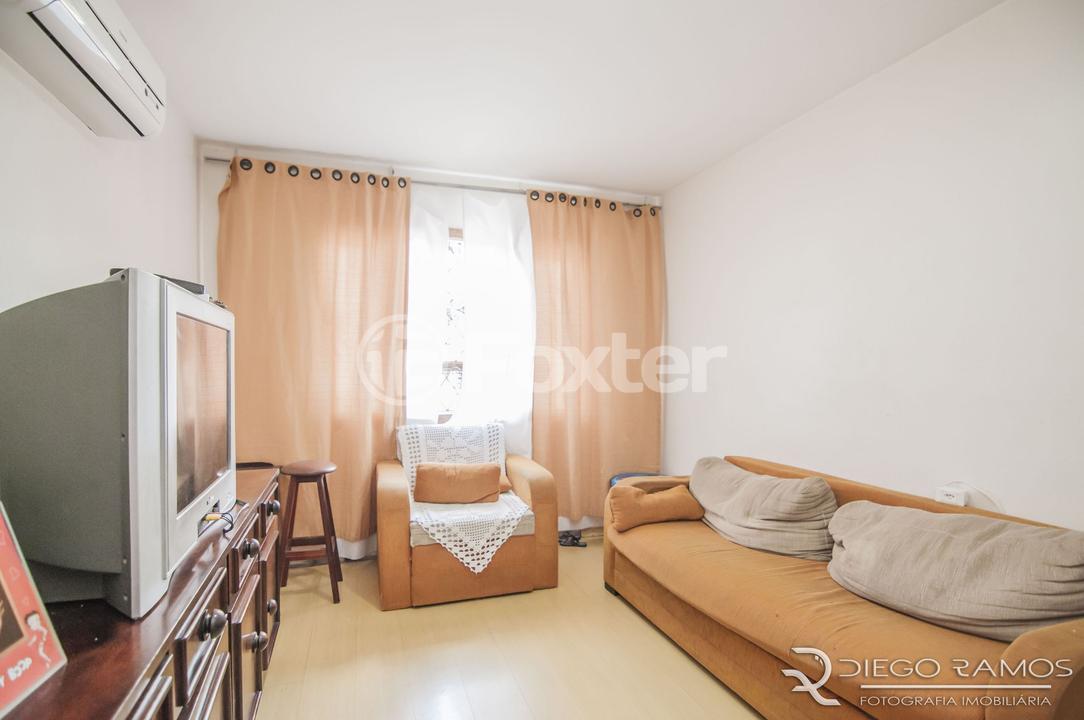 Casa à venda com 6 quartos, 200m² - Foto 9
