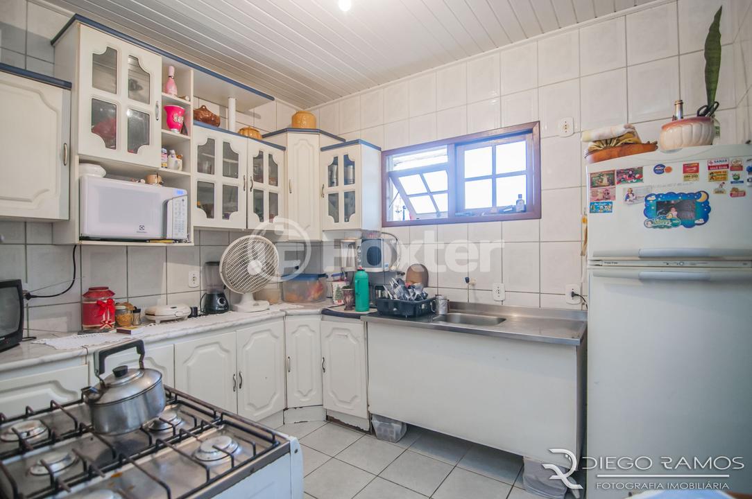 Casa à venda com 6 quartos, 200m² - Foto 13