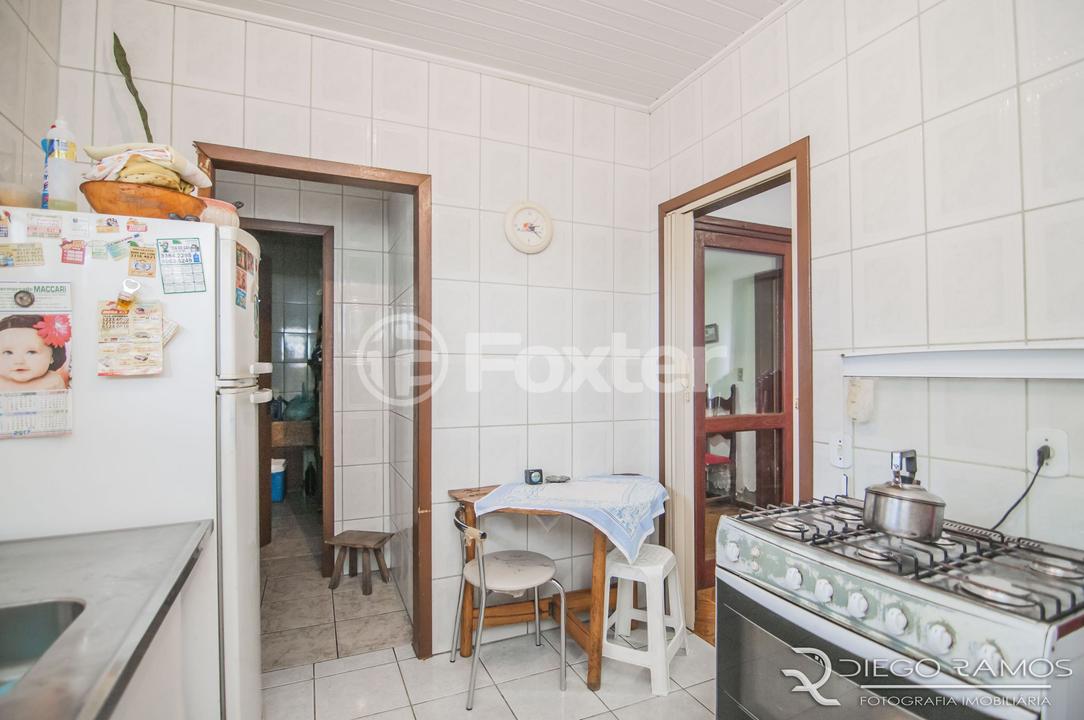 Casa à venda com 6 quartos, 200m² - Foto 14