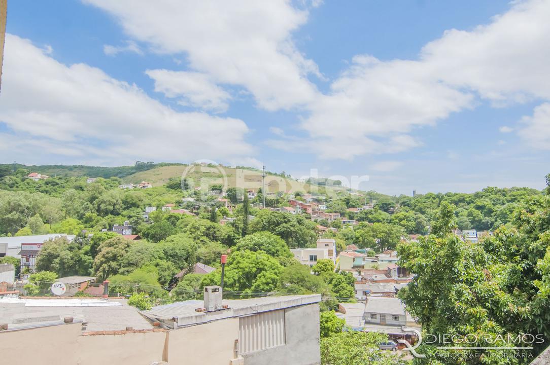 Casa à venda com 6 quartos, 200m² - Foto 19