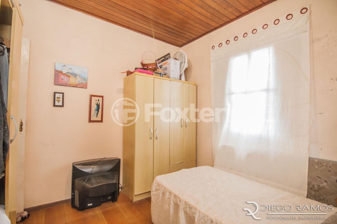 Casa à venda com 6 quartos, 200m² - Foto 29