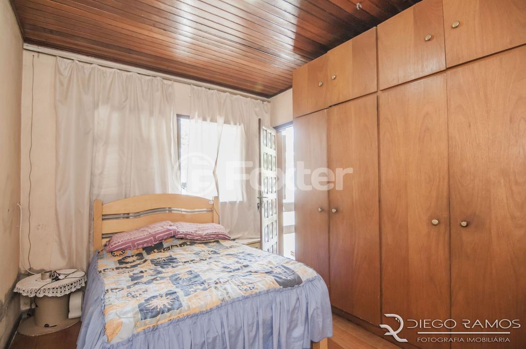 Casa à venda com 6 quartos, 200m² - Foto 37