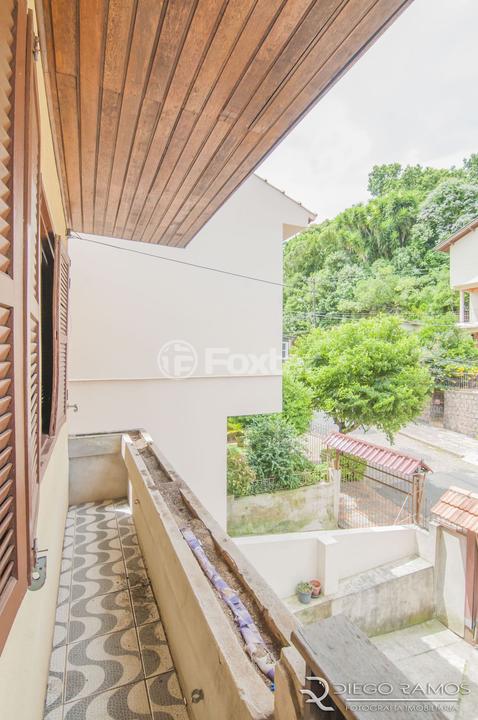 Casa à venda com 6 quartos, 200m² - Foto 38