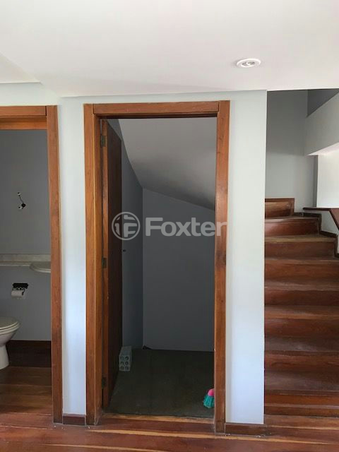 Casa de Condomínio à venda com 4 quartos, 240m² - Foto 13